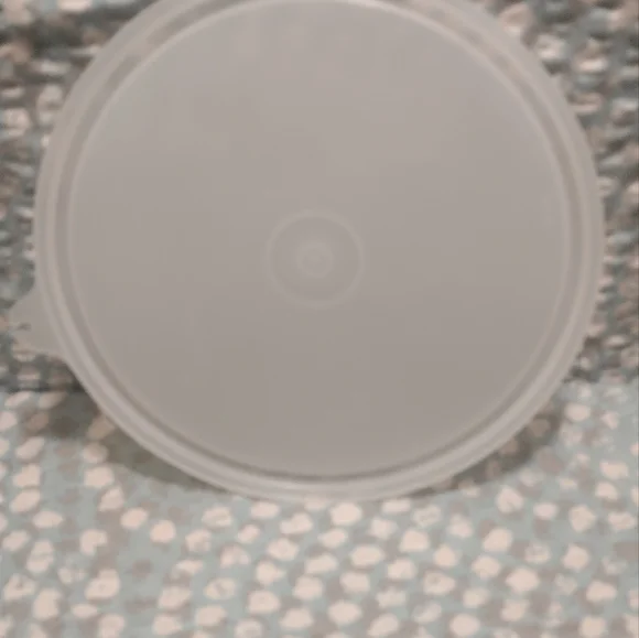 Tupperware Replacement Lids mold number 227-43 and 227-28 - Picture 3 of 3